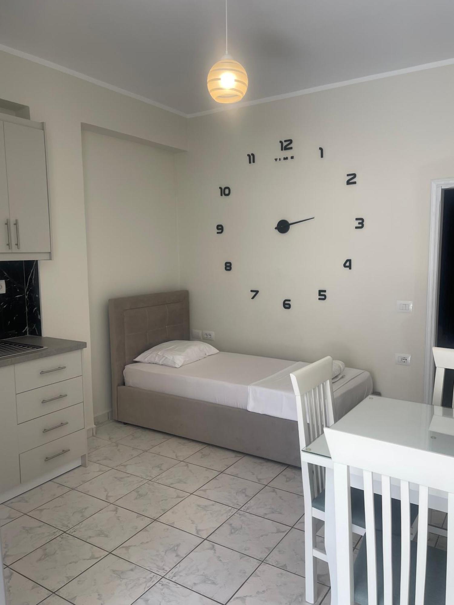Sunflower Apartments Saranda Kültér fotó