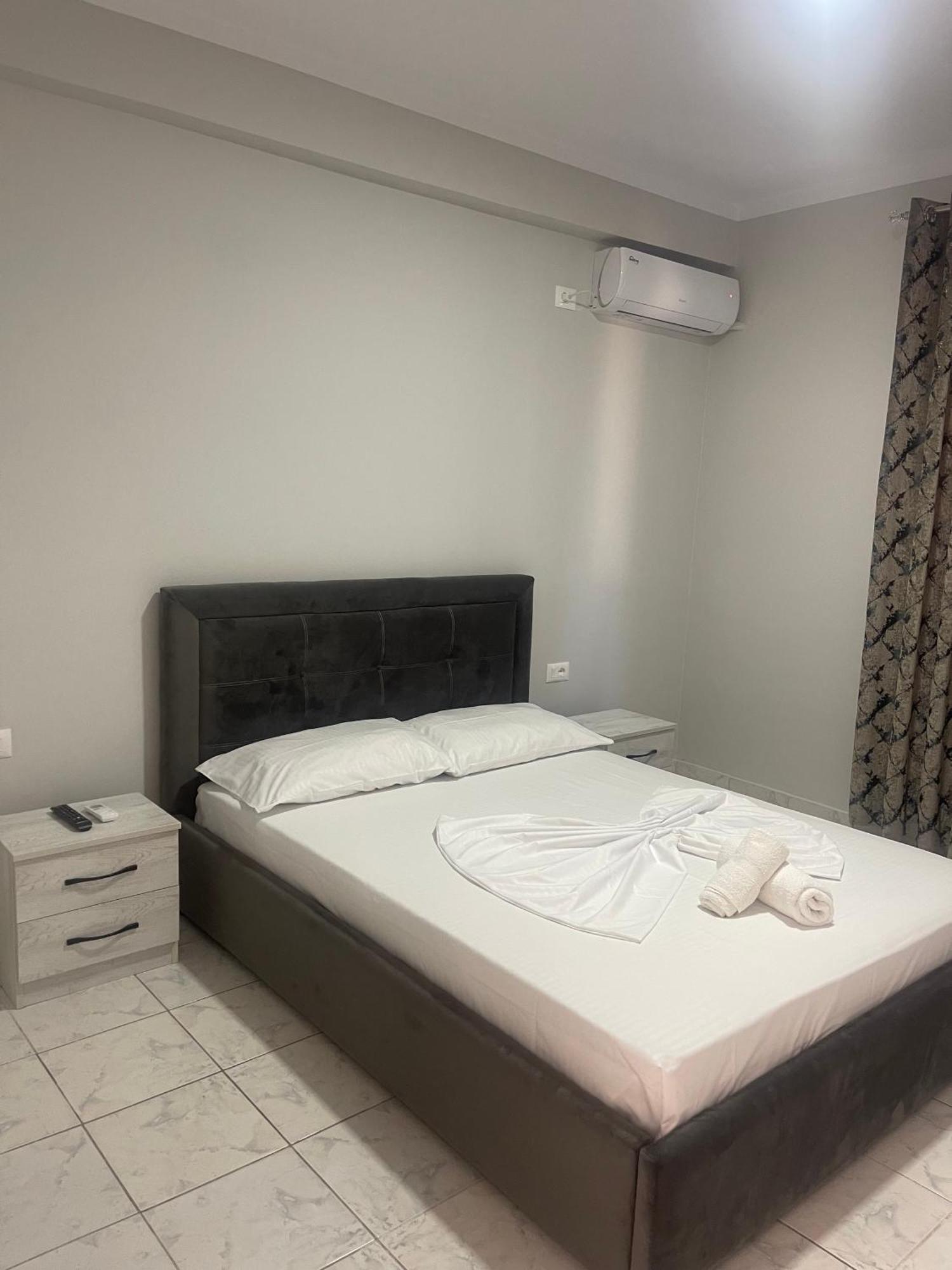 Sunflower Apartments Saranda Kültér fotó